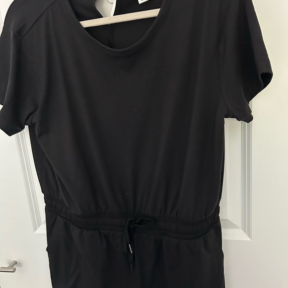 NWT Women's Black romper Large shorts short sleeve button on back one piece - Picture 7 of 14
